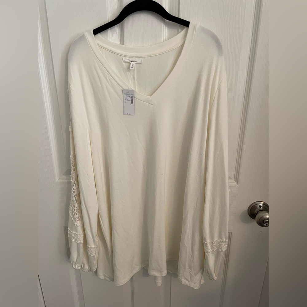NWT Maurice’s 2X cream long sleeve v-neck top with crochet trim details